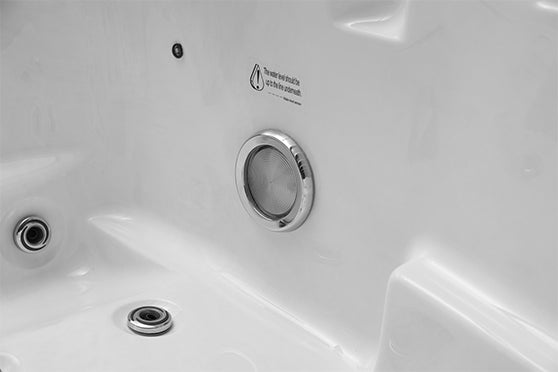 ELITE VERONA LUXURY SPA 4-5 PERSON ** 38 JETS **