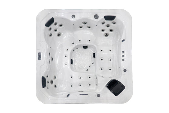 ELITE BARI LUXURY SPA 5-6 PERSON ** 49 JETS **