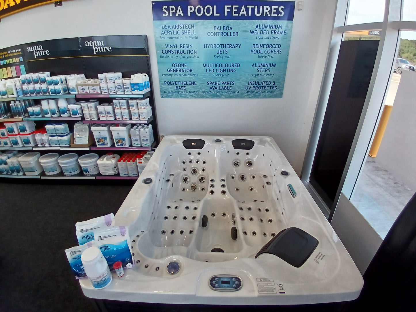 ELITE IRIS C **2-3 PERSON** 87 JETS** FREE PACKAGE DEAL