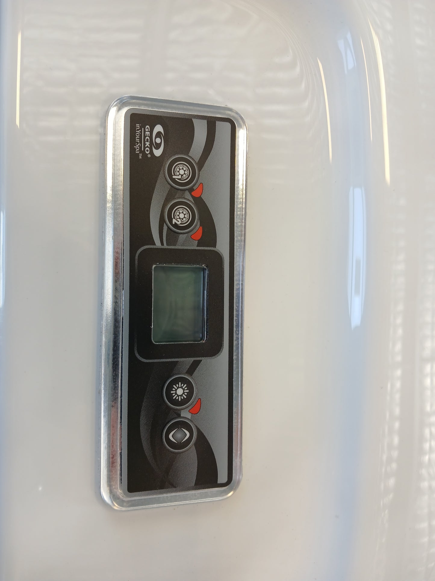 VERNICE **6 PERSON FAMILY SPA** 67 JETS ** PLUS LOADS MORE FREE WORTH OVER $2000