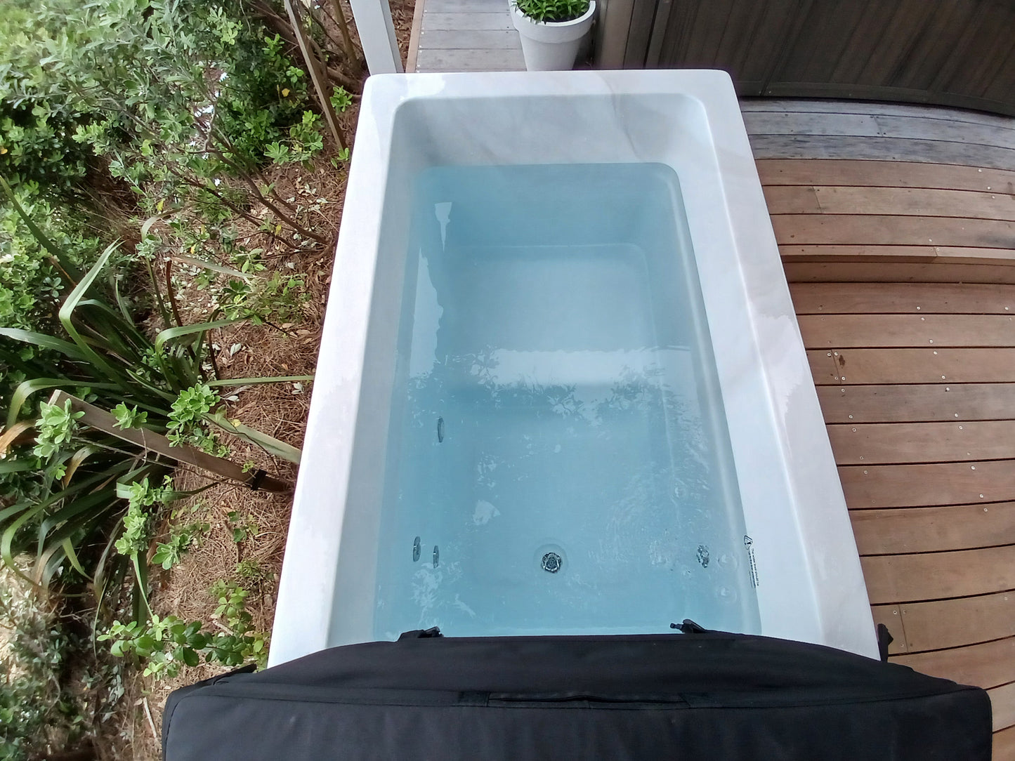VASTERA COLD PLUNGE BATH